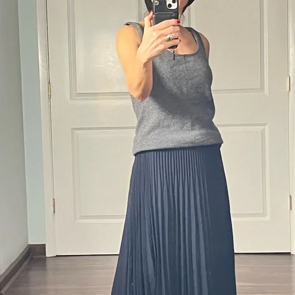 Claudia Nichole 100% cashmere gray tank sweater size S - Picture 3 of 10